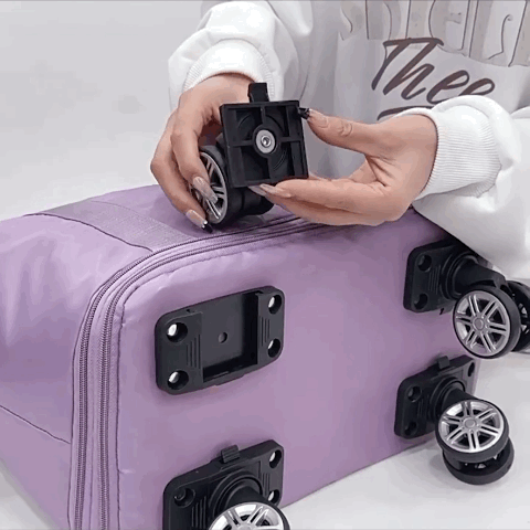 客製提袋底部拖輪可拆卸 除了客製行李提袋也可當一般提袋使用 客製提袋底部拖輪可拆卸 除了客製行李提袋也可當一般提袋使用