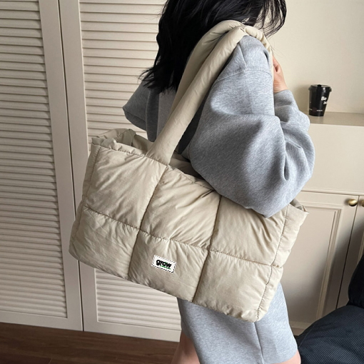 品牌布標客製化 輕量簡約雲朵羽絨包訂做